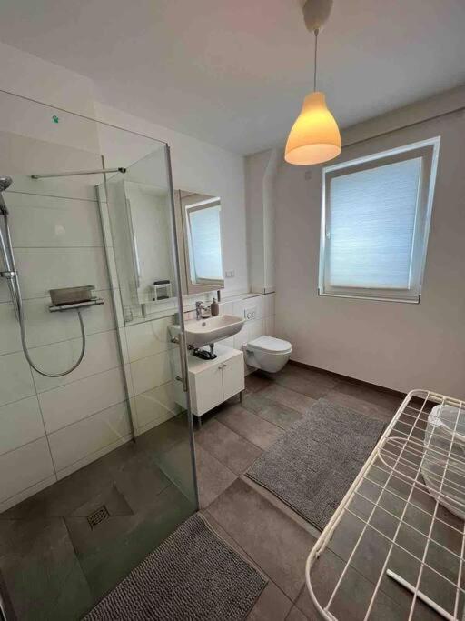 Moderne Wohnung Mit 4 Betten Bochum Exterior photo